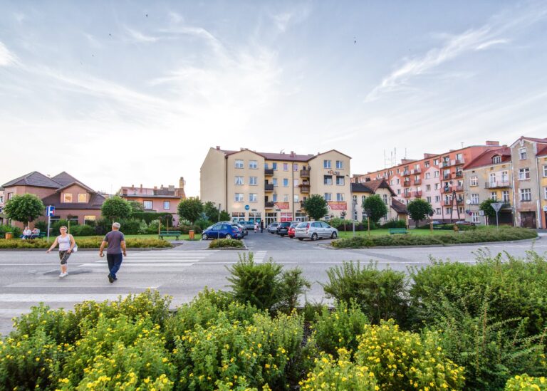 Budynek mieszkalno usługowy w centrum Krzyża Wielkopolskiego